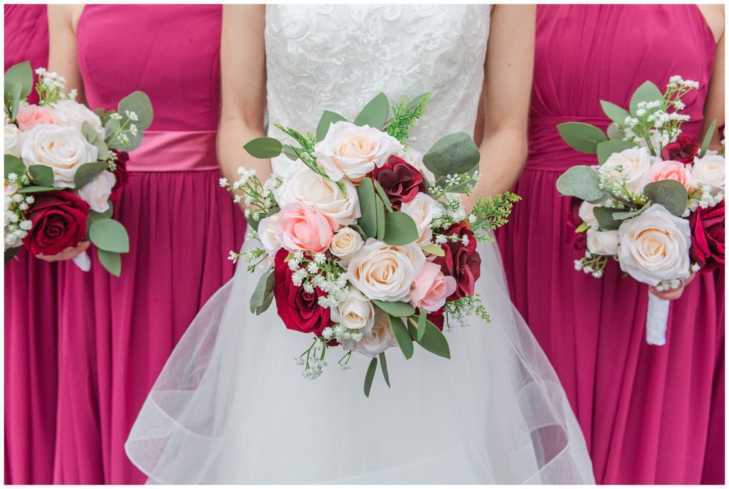 florals, winter wedding at Orchard Vali, Samantha Ludlow Photography, Syracuse wedding photographer