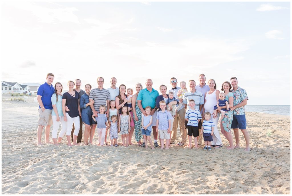 extended family photo session, beach family session, Syracuse family photographer, Samantha Ludlow Photography, Syracuse wedding photographer