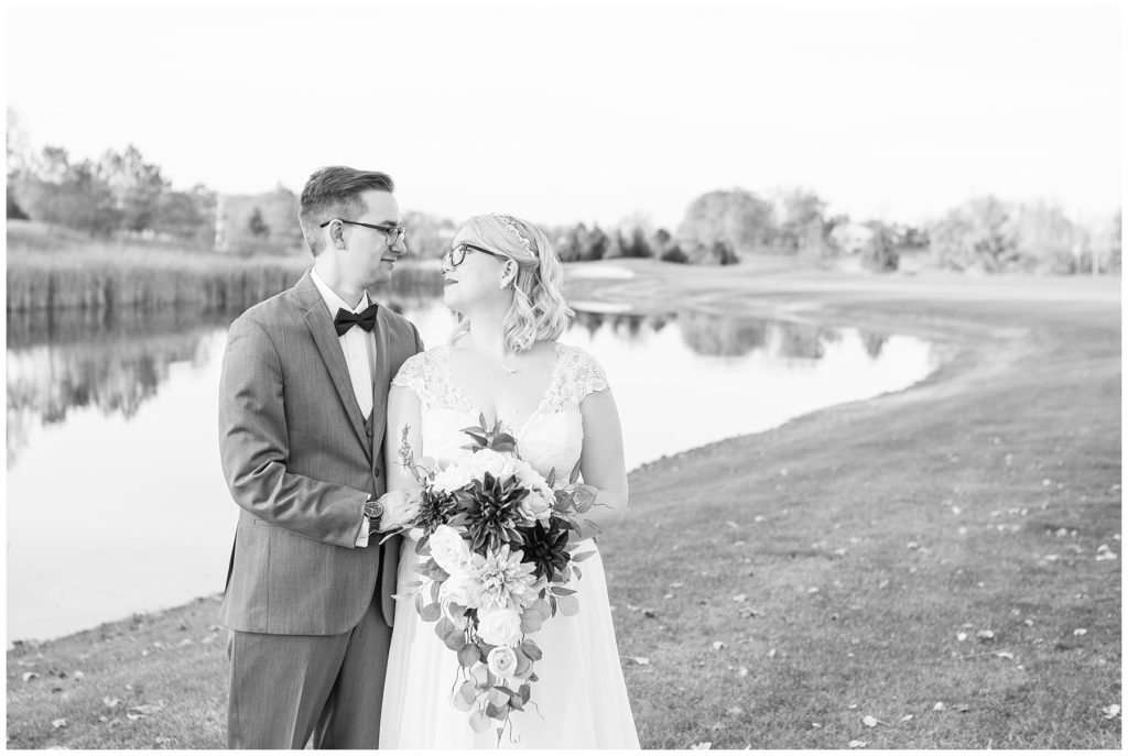 Bride and groom, fall wedding at Ravenwood Golf Club, Samantha Ludlow Photography, Syracuse wedding photographer