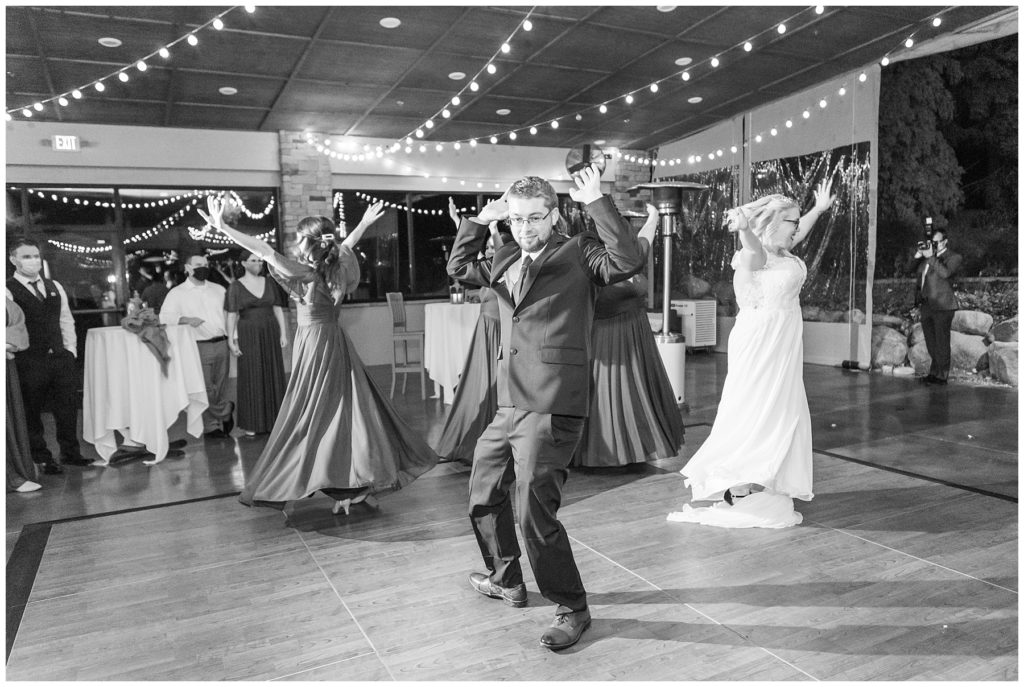 dancing, fall wedding at Ravenwood Golf Club, Samantha Ludlow Photography, Syracuse wedding photographer