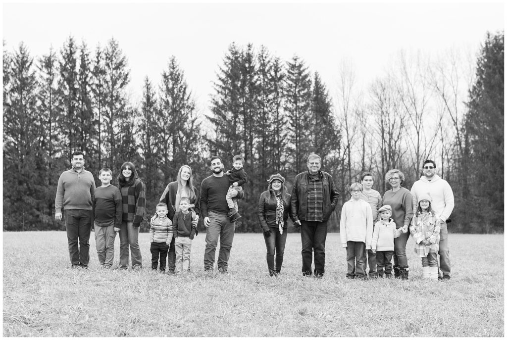 winter extended family session, Samantha Ludlow Photography, Syracuse photographer, Syracuse family photographer