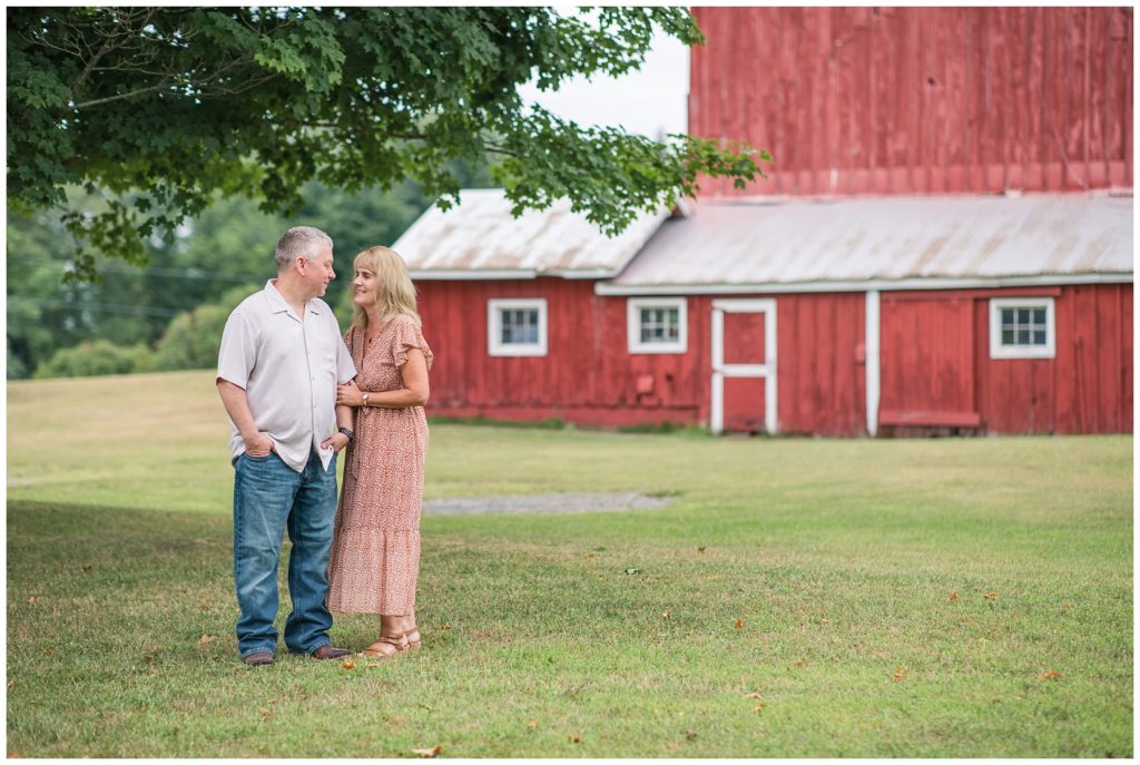 anniversary session at our farm, Samantha Ludlow Photography, Syracuse photographer, Syracuse family photographer, Syracuse couples photographer