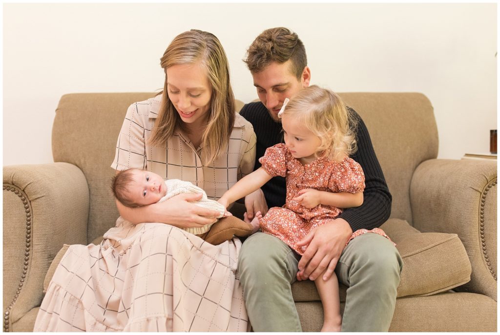 at home newborn session, Syracuse family photographer, Samantha Ludlow Photographer