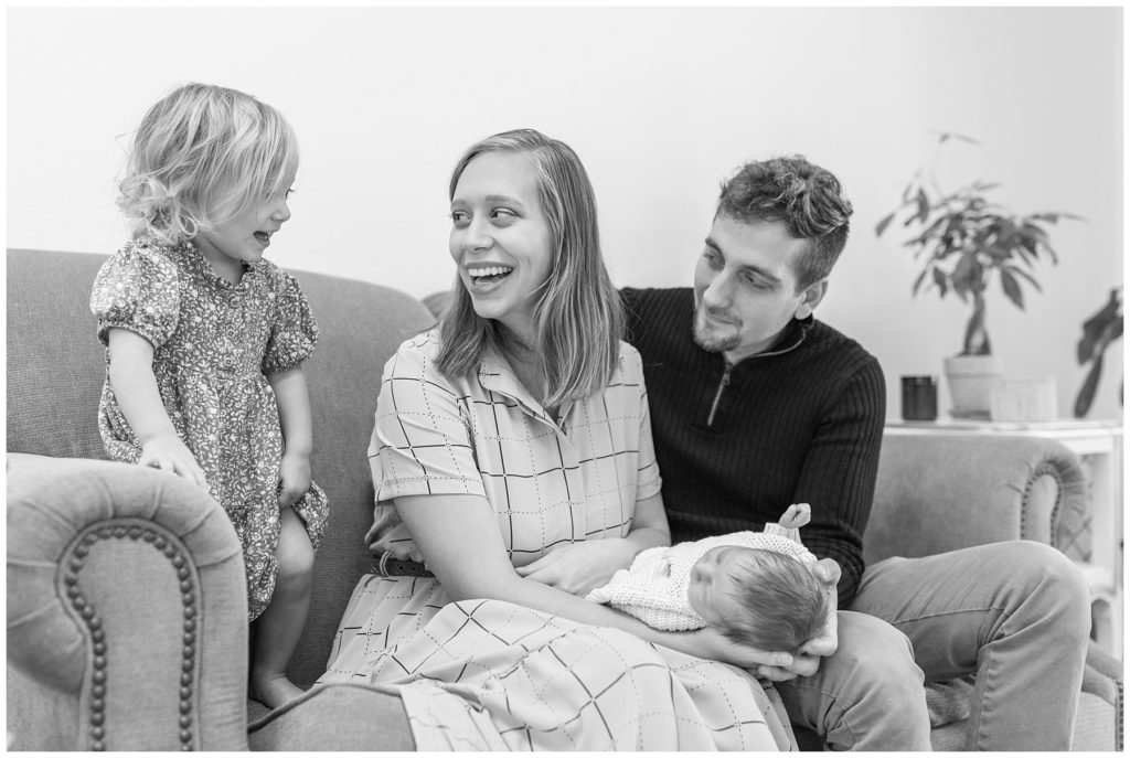 at home newborn session, Syracuse family photographer, Samantha Ludlow Photographer